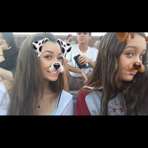 Meet your Posher, Olivia